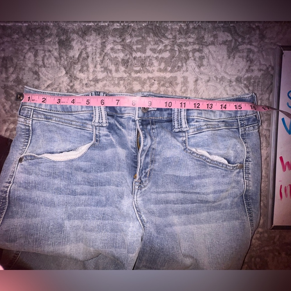 Torrid stretch 12 R ๐2/$20 - Picture 2 of 2